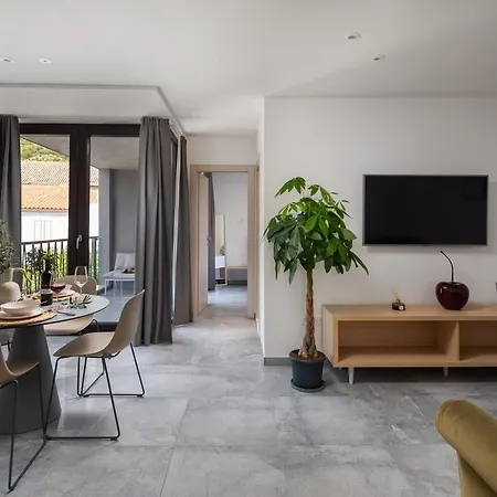 The One - New Apartment Komiza